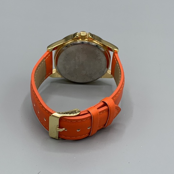 embassy floral watch - Picture 3 of 5